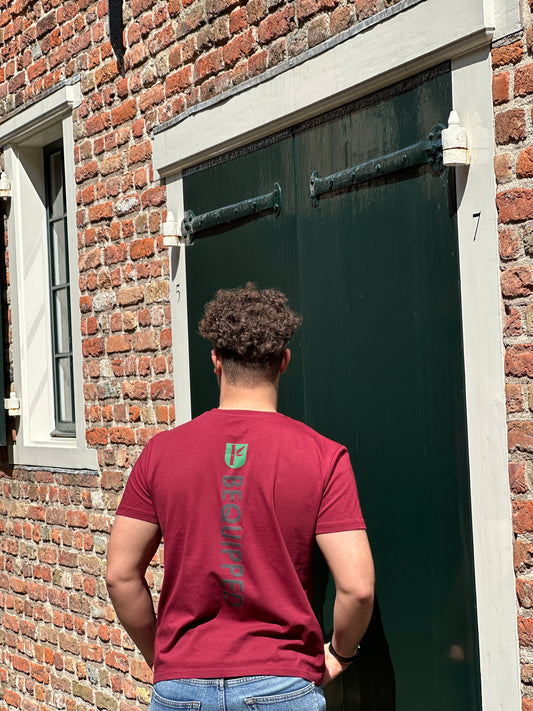bequipped backside tee Burgundy